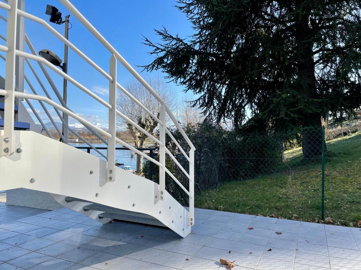 Camp De Base Sur Le Lac Du Bourget Ле Бурже-дю-Лак Екстериор снимка